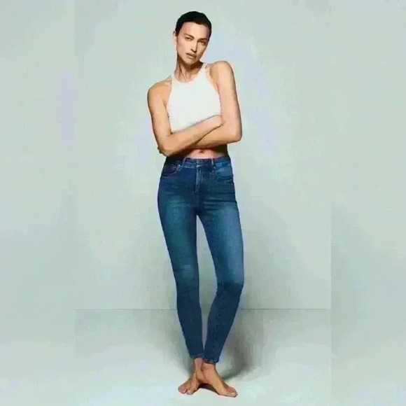 Good American Good Waist Skinny Light Compression Jeans in Indigo - Picture 1 of 9